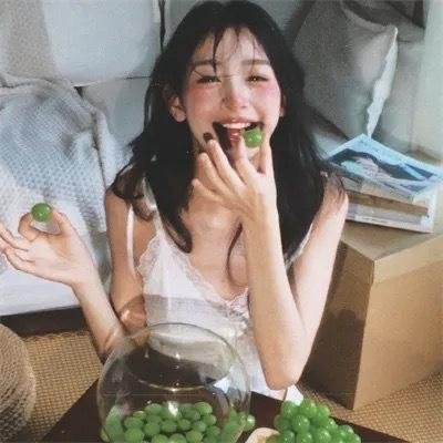 黑伞人